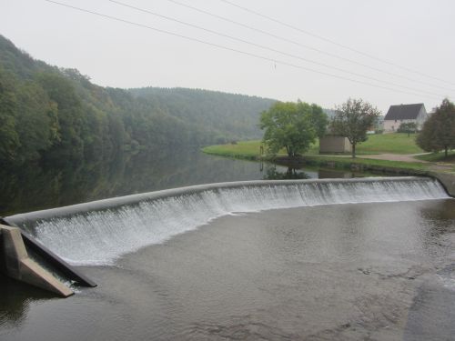 Der eingewachsene Wasserhahn